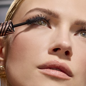 MASCARA